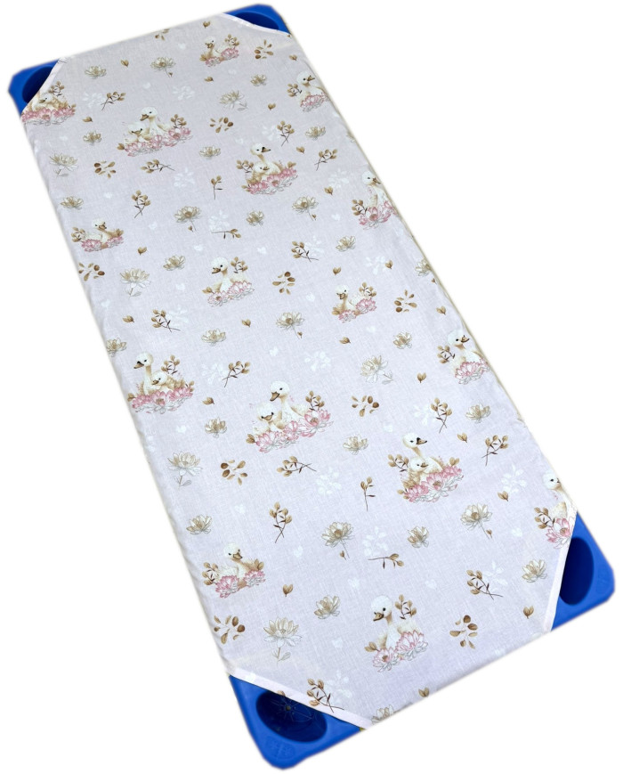 Prześcieradło na leżak do żłobka, przedszkola 60x140 łabędzie