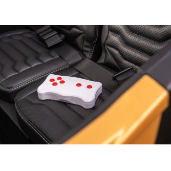 Pojazd na akumulator Buggy Arctic Cat WILDCAT XX 24V14AH Złoty