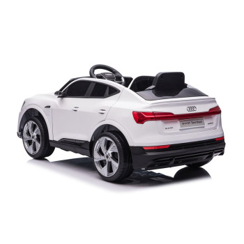 Auto Na Akumulator Audi E- Tron Białe QLS-6688 Światła LED MP3