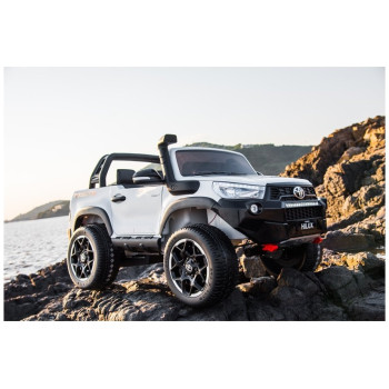 Auto na Akumulator Toyota Hilux Biały