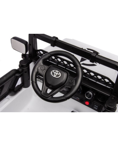 Auto Na Akumulator Toyota FJ Biała 4x4