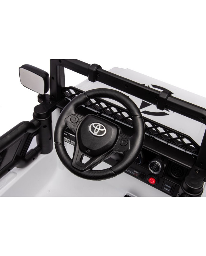 Auto Na Akumulator Toyota FJ Biała 4x4
