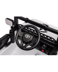 Auto Na Akumulator Toyota FJ Biała 4x4