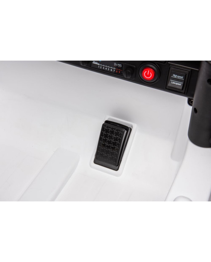 Auto Na Akumulator Toyota FJ Biała 4x4