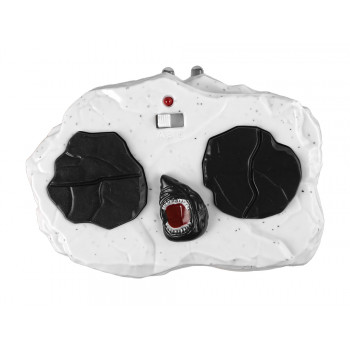 Zdalnie Sterowany Rekin Czarny Na Podczerwień Rusza Ogonem Woda