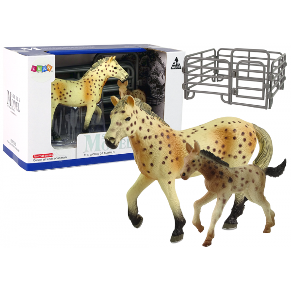 Zestaw 2 Figurek Konie Zagroda Koń Źrebak Rasa Knabstrupper