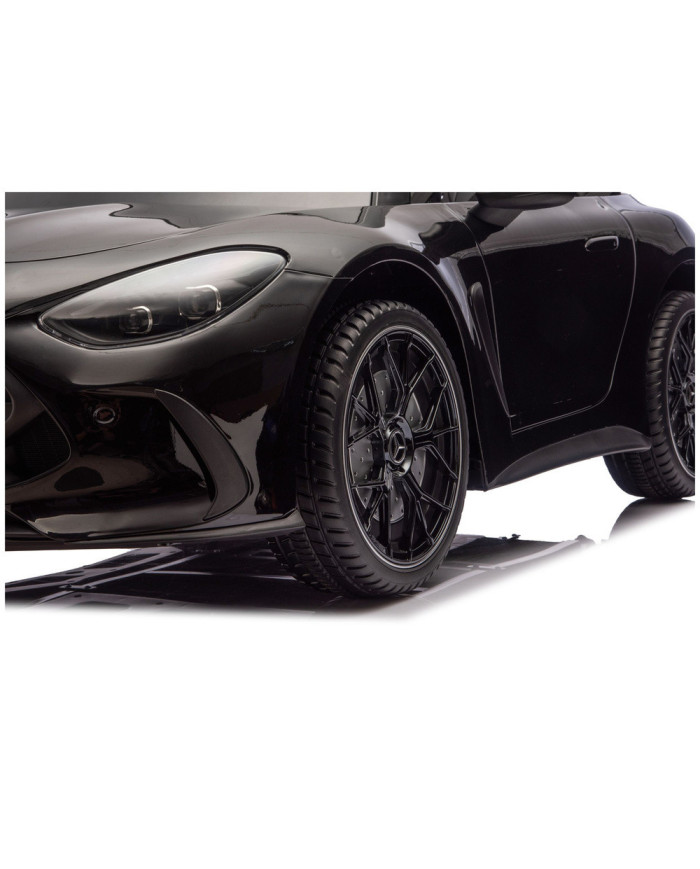 Auto Na Akumulator Mercedes GT63 AMG DK-GT63 24V LCD Czarny Lakierowany