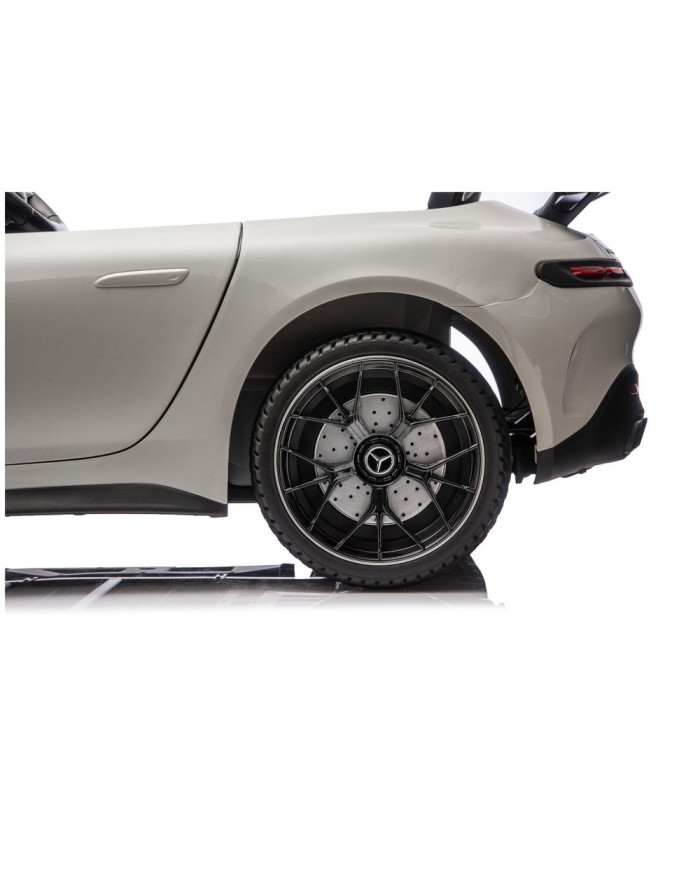 Auto Na Akumulator Mercedes GT63 AMG DKGT63 24V LCD Lakierowany Jasno Szary