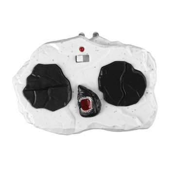 Zdalnie Sterowany Rekin Czarny Na Podczerwień Rusza Ogonem Woda