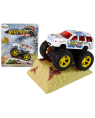 Auto Resorak Z Naciągiem Monster Truck Big Foot Gumowe Opony Rampa